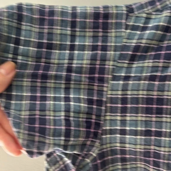 Candace Cameron Bure plaid flutter sleeve ruffle collar small top - Picture 5 of 7